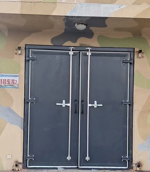 治多工业平开门