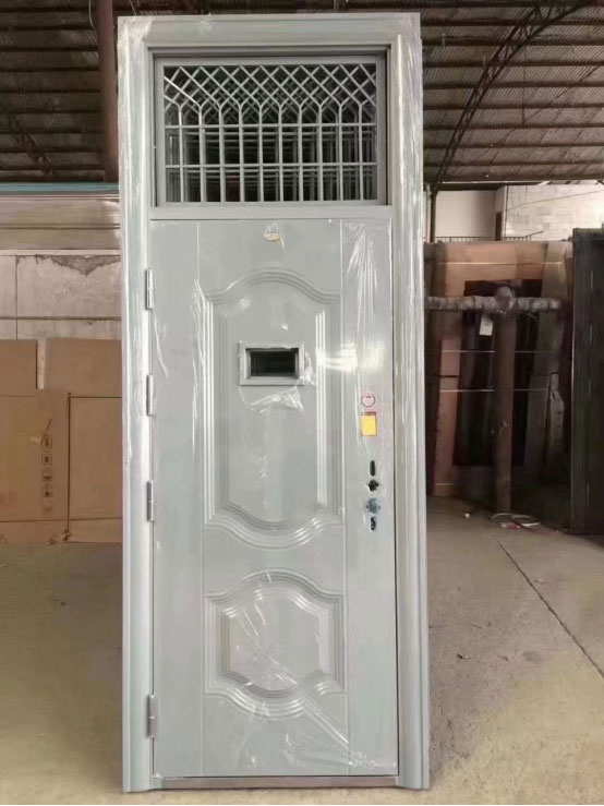 治多学校教室门 治多学校教室门