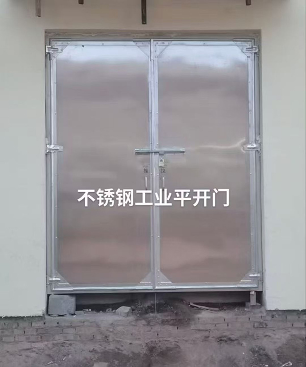 不锈钢治多工业平开门在现代工业场景中的应用实践