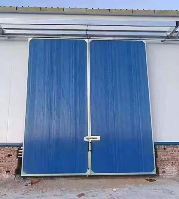 治多工业门在大型仓储物流通道中的应用实例