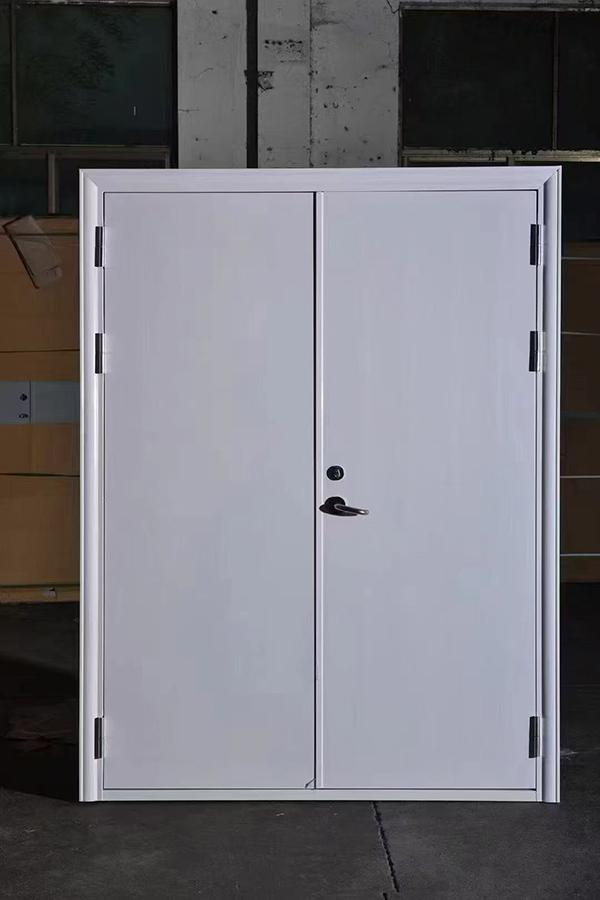 酒店项目完成公共区域治多防火门布设